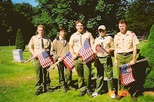 Memorial Day Gravesite Flag Placement 2004 #04